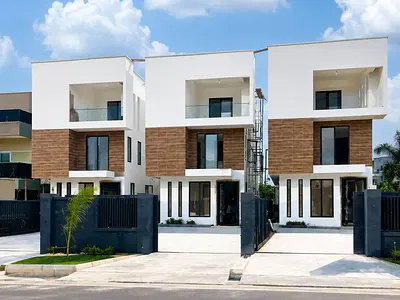 4 Bedroom Townhouse