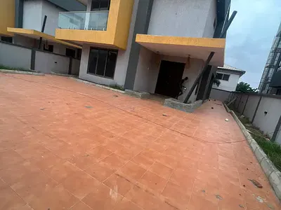Executive 3=bedroom House