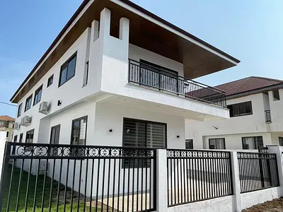 4 Bedroom House with Boys Quarters