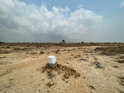 Few Minutes Drive Away From the Main Road