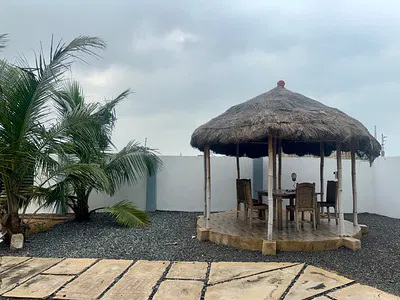 Beachside Studio Apartment Out of Town Escape