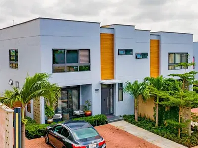 An Unfurnished 3 Bedroom Townhome Duplex