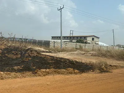 Half Plots, Well Serviced (Prampram)