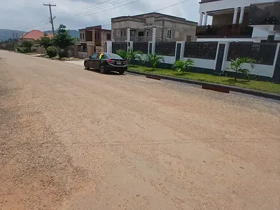 Old House on Tarred Road Near Main Roundabout Dansoman Accra