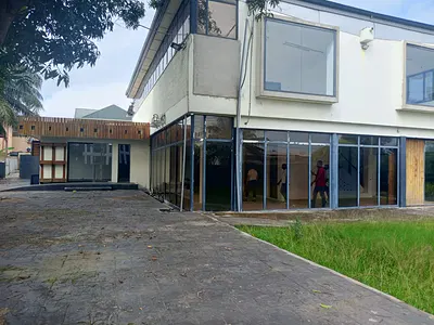 15 Bedrooms, Osu-Akoadjei