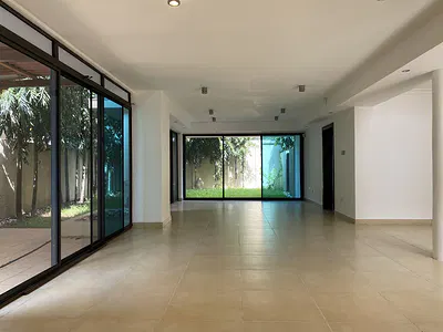 3 Bedroom Townhouse in a Gated Community with Swimming Pool and Gym