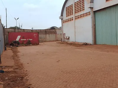 Warehouse Space for Commercial Used