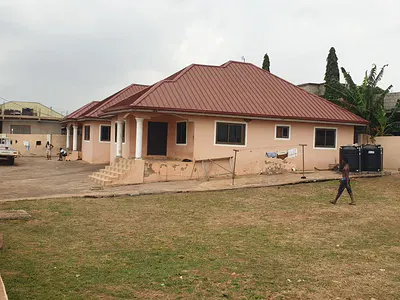 6 Bedroom House with Vast Compound