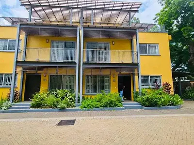 Modern 5bedroom Townhouse to Let@ Cantonment — Cantonments, Accra