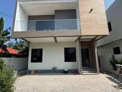Executive 4 Bedroom — Oyarifa, Oyarifa, La Nkwantanang Madina Municipal, Accra