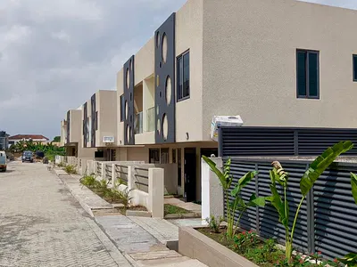 Detached 3 Bedroom Duplex in a Gated Community with Swimming Pool — Achimota, Accra