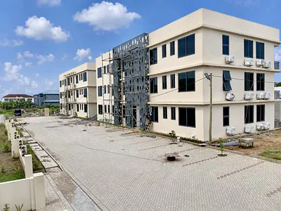 1 Bedroom Apartment in a Gated Community with Swimming Pool and Gym — Achimota, Accra