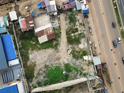 Executive Plot — Manet, Spintex, Accra