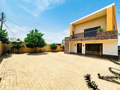 3 Bedroom House in Ashaley Botwe — Adenta Municipal, Accra