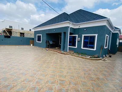 Newly Built Executive 3 Bedrooms House with a Very Spacious Compound — Odumase, Pokuase (Pokoasi), Ga West Municipal, Accra