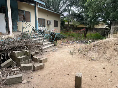 Prime Property Opportunity -- Dzorwulu No. 1 — Dzorwulu No 1, Botwe Road, Dzorwulu, Accra
