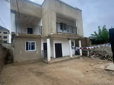 4 Bedrooms Self Compound — Ayawaso West Home, Pokuase (Pokoasi), Ga West Municipal, Accra