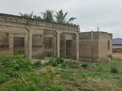 Unroofed 5BRM House — Ablekuma Abease, Ga Central Municipal, Accra