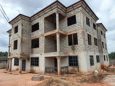 12 Bedroom Apartment — Ajamasu, Near Ics, Anwiankwata, Pakyi., Kumasi Metropolitan, Ashanti
