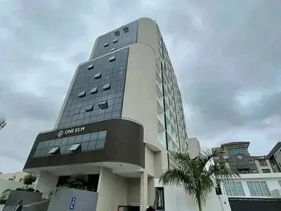 Luxury 1-Bedroom Apartment — Airport Residential Area, Accra