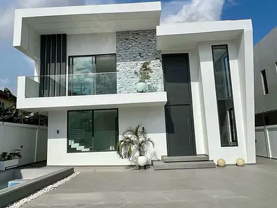 4 Bedroom Detached Duplex with Pool — Ashaley Botwe, Adenta Municipal, Accra