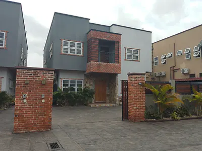 4 Bedroom with Boys Quarters, Mini Gated Community, Community Pool. — Adjiringano, East Legon, Accra