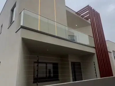 Newly Built 4 Bedroom, Boys Quarters, Pool in Mini Gated Community. — Okponglo, East Legon, Accra