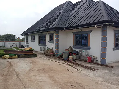 4 Bedrooms House — Amoabeng, Near Sepaase, Abuakwa., Kumasi Metropolitan, Ashanti