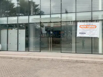 Commercial Property to Let. — North Legon, Ga East Municipal, Accra
