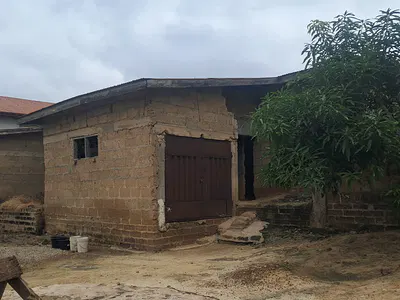 Unfinished Complete House — Ahenema-Kokobene. Kumasi, Atwima Mponua, Ashanti