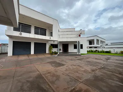 4 Bedroom House with Outhouse — Airport Hills, East Airport, Airport Residential Area, Accra