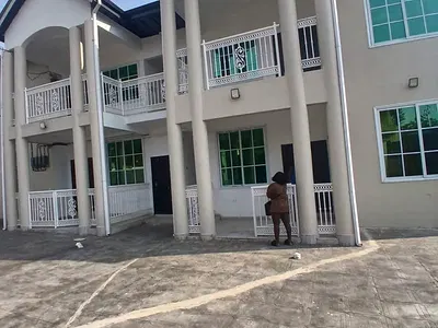 2 Bedrooms Flat — Pokuase Hills, Pokuase (Pokoasi), Ga West Municipal, Accra