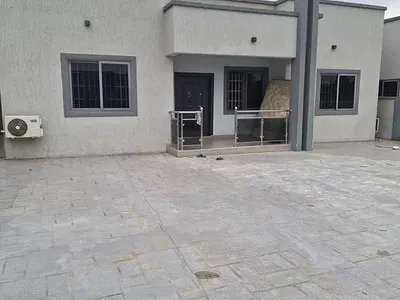3 Bedroom Detached Bungalow — Festus, Pokuase (Pokoasi), Ga West Municipal, Accra