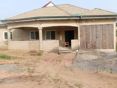 4 Bedroom House with Garage — Nsawam, Akuapim South Municipal, Eastern Region