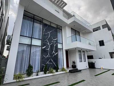 4 Bedroom Ensuite House with Pool — Madina Estate, Madina, La Nkwantanang Madina Municipal, Accra