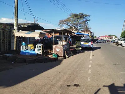 Roadside 6 Shops Plus — Abeahenase, Amasaman, Ga West Municipal, Accra