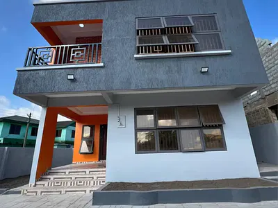 4 Bedrooms with Boys Quarters