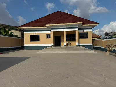 Executive Modern 4-Bedroom House — Kumasi Metropolitan, Ashanti