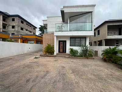 2 Units of Luxurious 3-Bedroom Houses — Kumasi Metropolitan, Ashanti