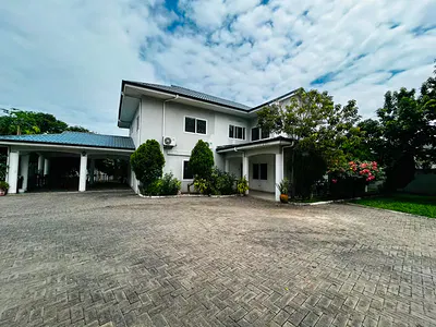 4 Bedroom Executive House with Pool — North Labone, Accra