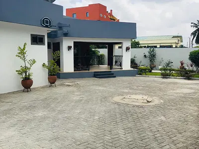 4 Bedroom House with Swimming Pool — Airport Residential Area, Accra