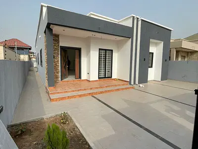 3 Bedroom Detached Bungalow with Boys' Quarters — Oyarifa, La Nkwantanang Madina Municipal, Accra
