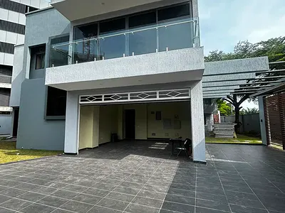 6-Bedroom Furnished House — Cantonments, Accra