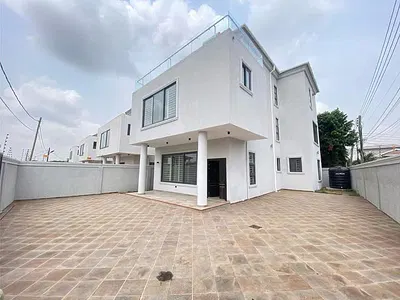 5 Bedroom Ensuite House — Roman Ridge, Accra