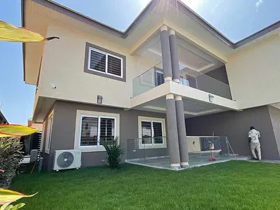 4 Bedroom Detached Duplex with En-Suite Bedrooms — Tse Addo Roundabout, East Airport, Airport Residential Area, Accra