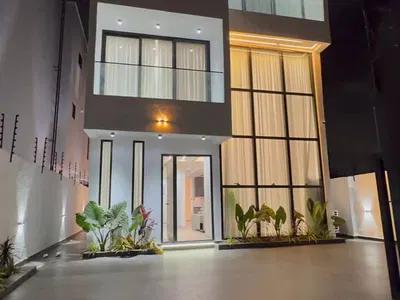 Fully Furnished 4-Bedroom Ensuite Home with Pool — Ashaley Botwe, Adenta Municipal, Accra