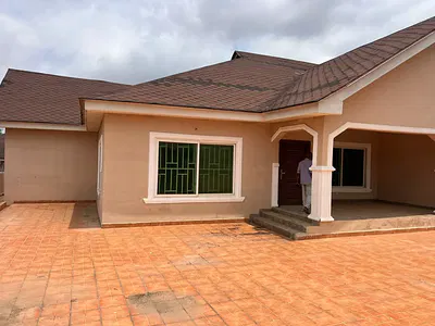 House — Adenta Amrahia Estate, Amrahia, Adenta Municipal, Accra