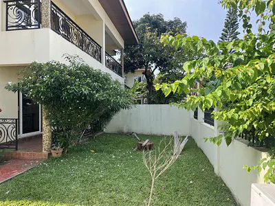 3 Bedroom Townhouse in a Gated Community with Pool and Sports Court — Cantonments, Accra