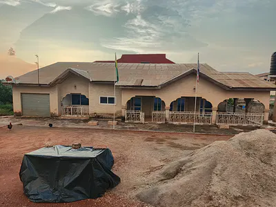 8 Bedroom House — Abrepo Road, Kumasi Metropolitan, Ashanti