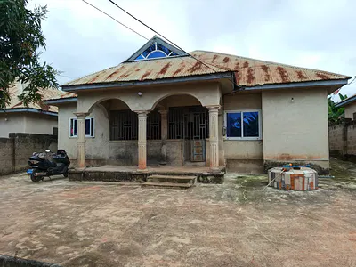 4 Bedrooms House — Asuofia Asaaman., Kumasi Metropolitan, Ashanti
